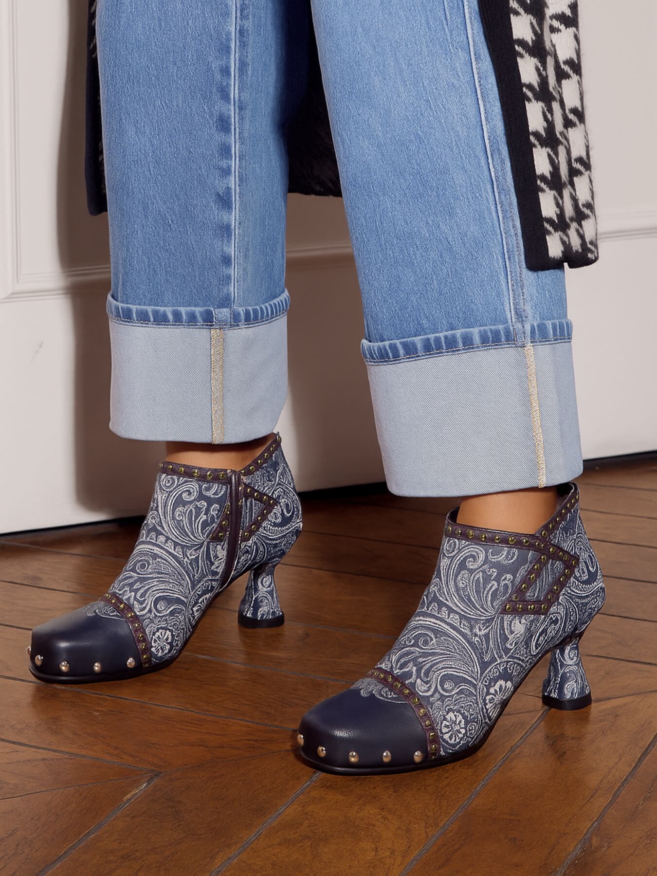 Soffia | Lagoon Luster Abstract Leather Brogues - Image 2