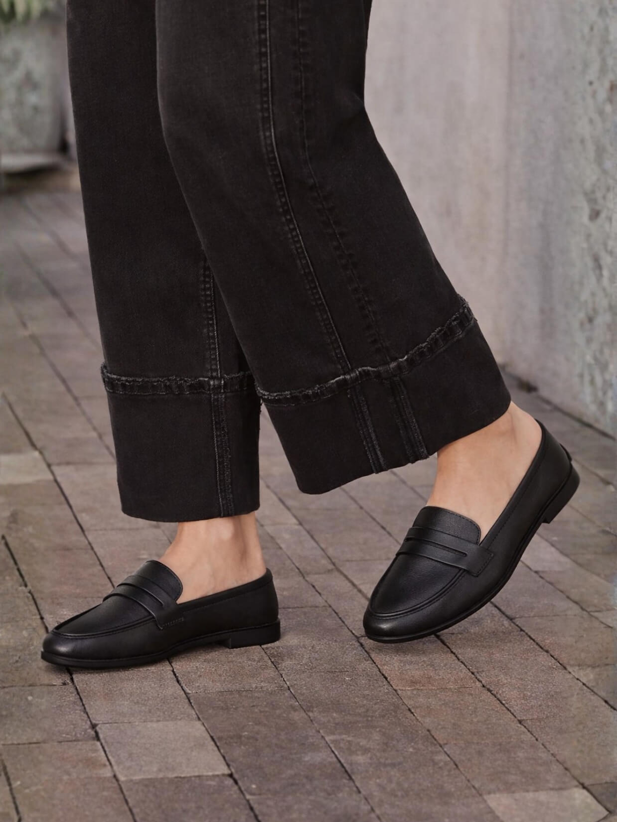 Siketu | Sloana Comfy Flat Loafer - black - Image 2